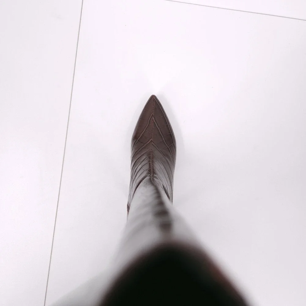 Guess Wayla Dark Brown Knee High Tall Pointed Toe Stiletto Boots Womens Size 8 M - Picture 2 of 15